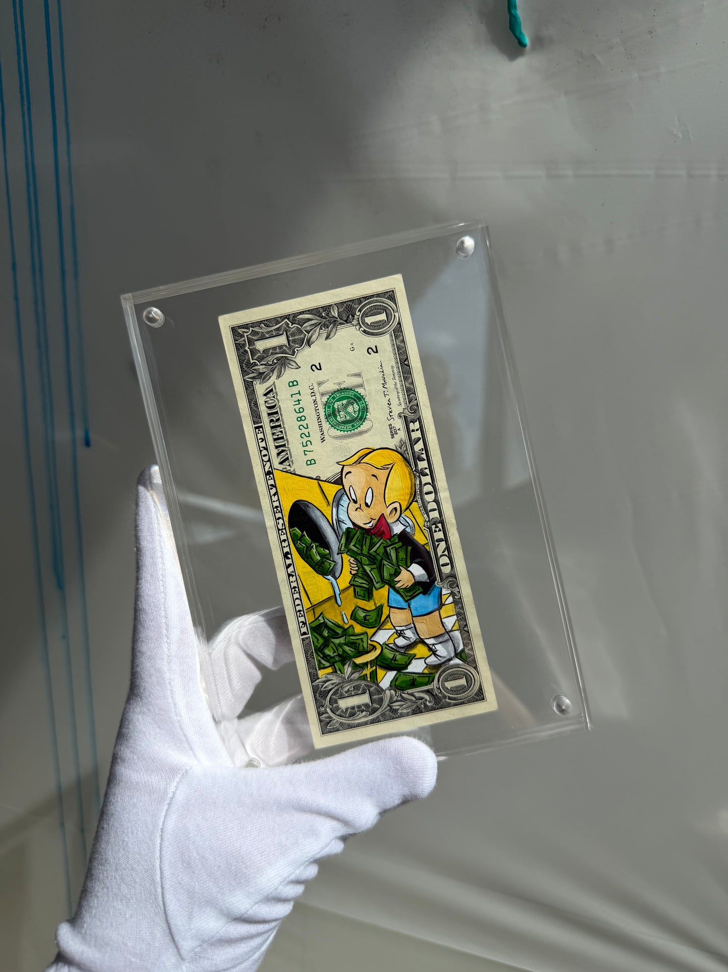Money Laundry Day